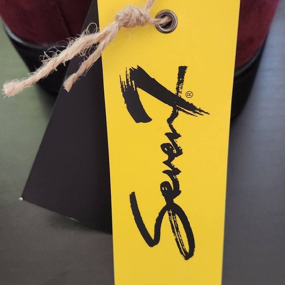 Seven7 Oxblood Manhattan Micro Suede Boot Size 6 NWT Ankle Bootie - Picture 7 of 11